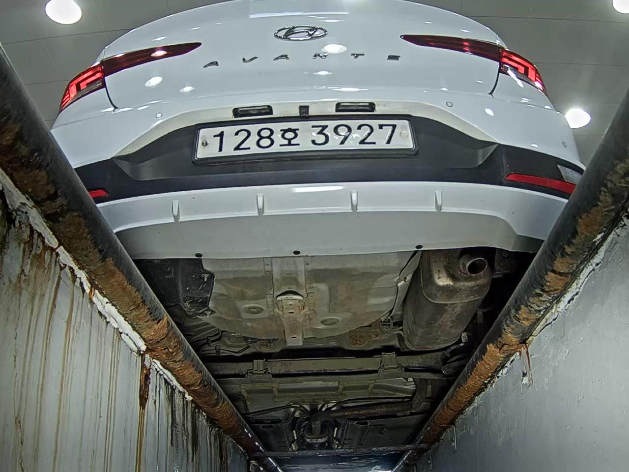 2020 - hyundai avante