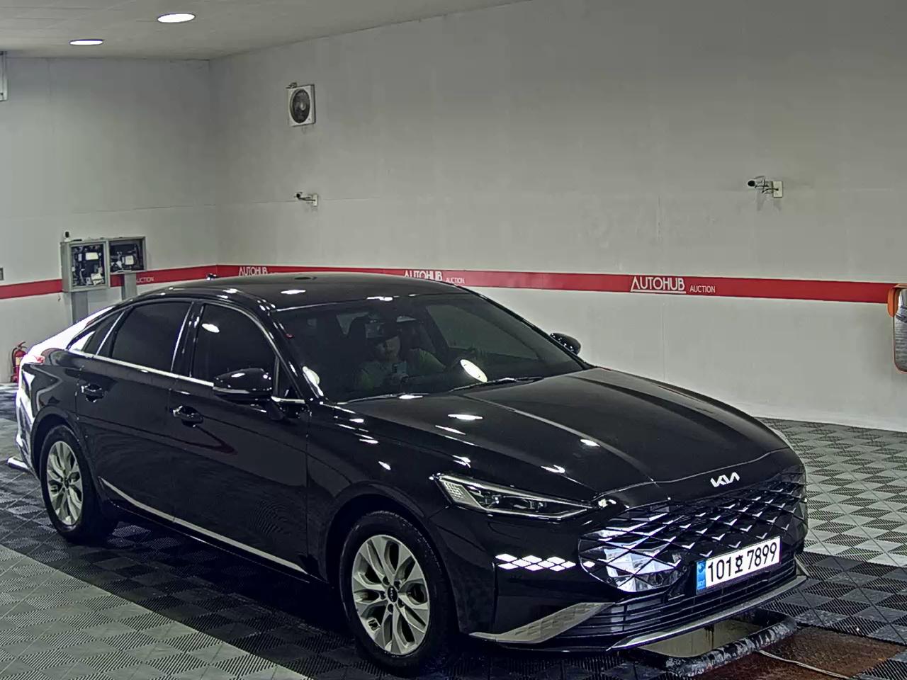 2022 - kia k8