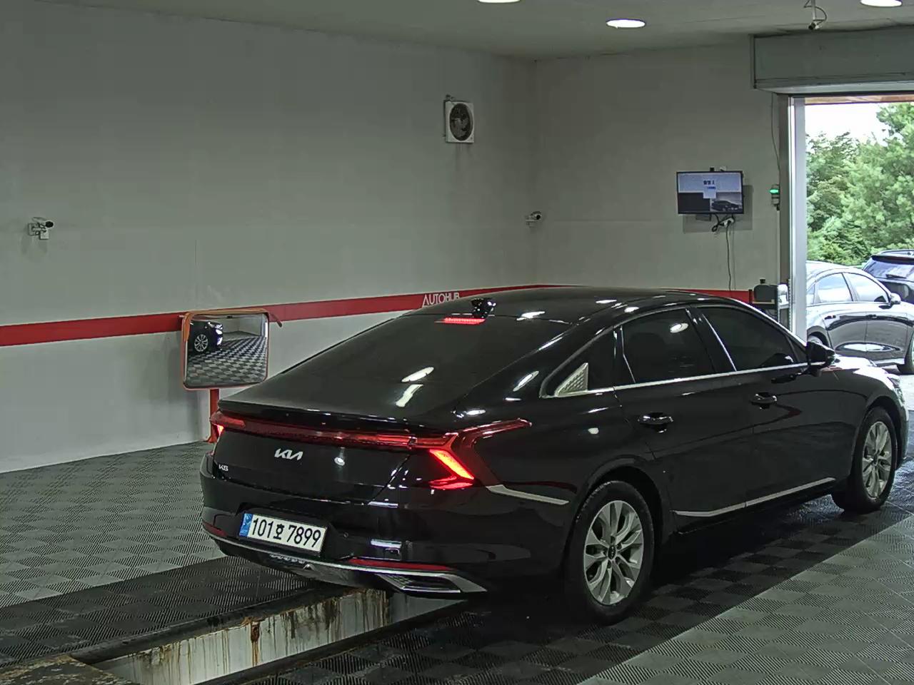 2022 - kia k8