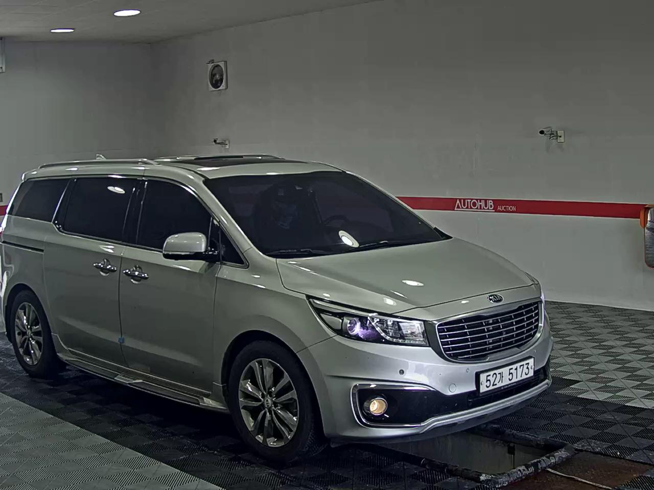2017 - kia carnival
