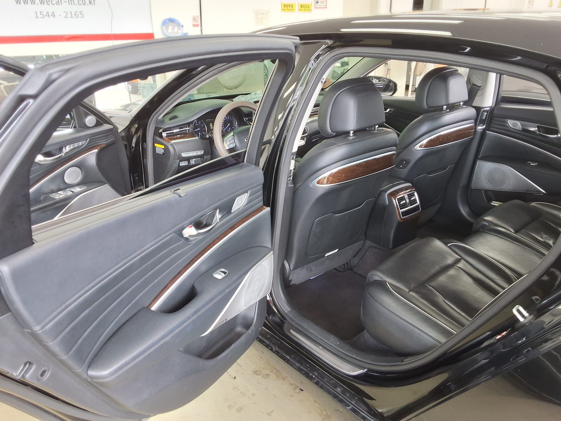 2019 - kia k9