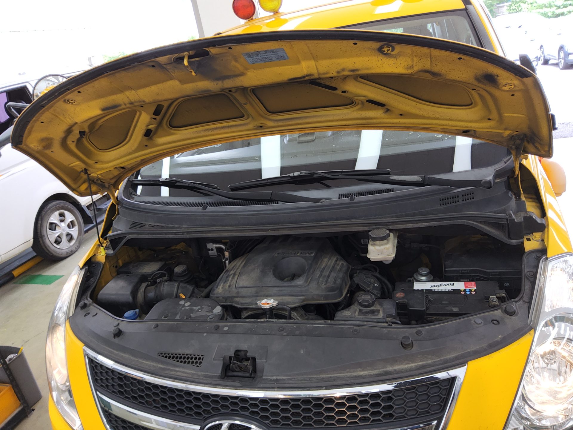 2015 - hyundai grand starex