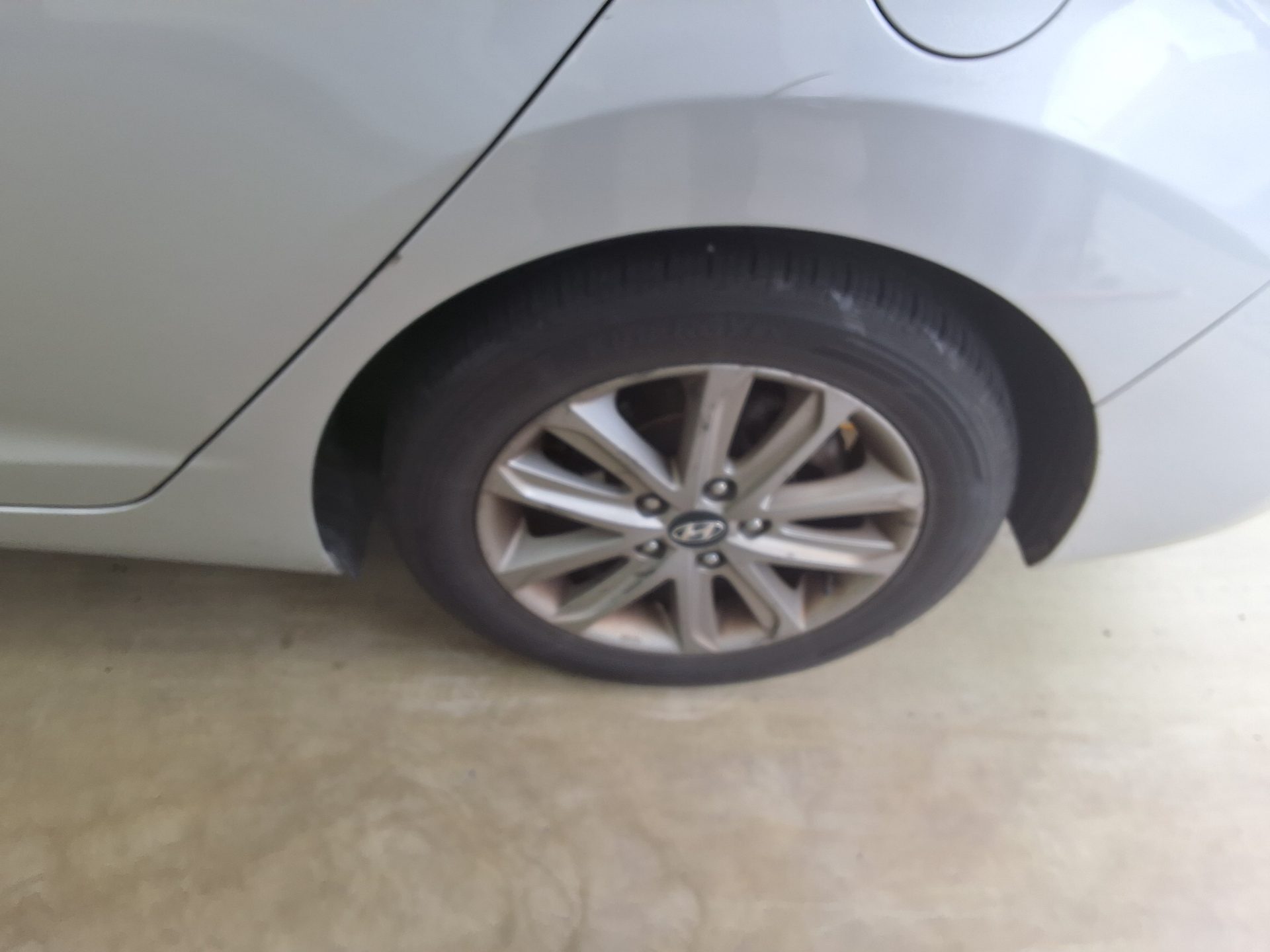 2014 - hyundai avante