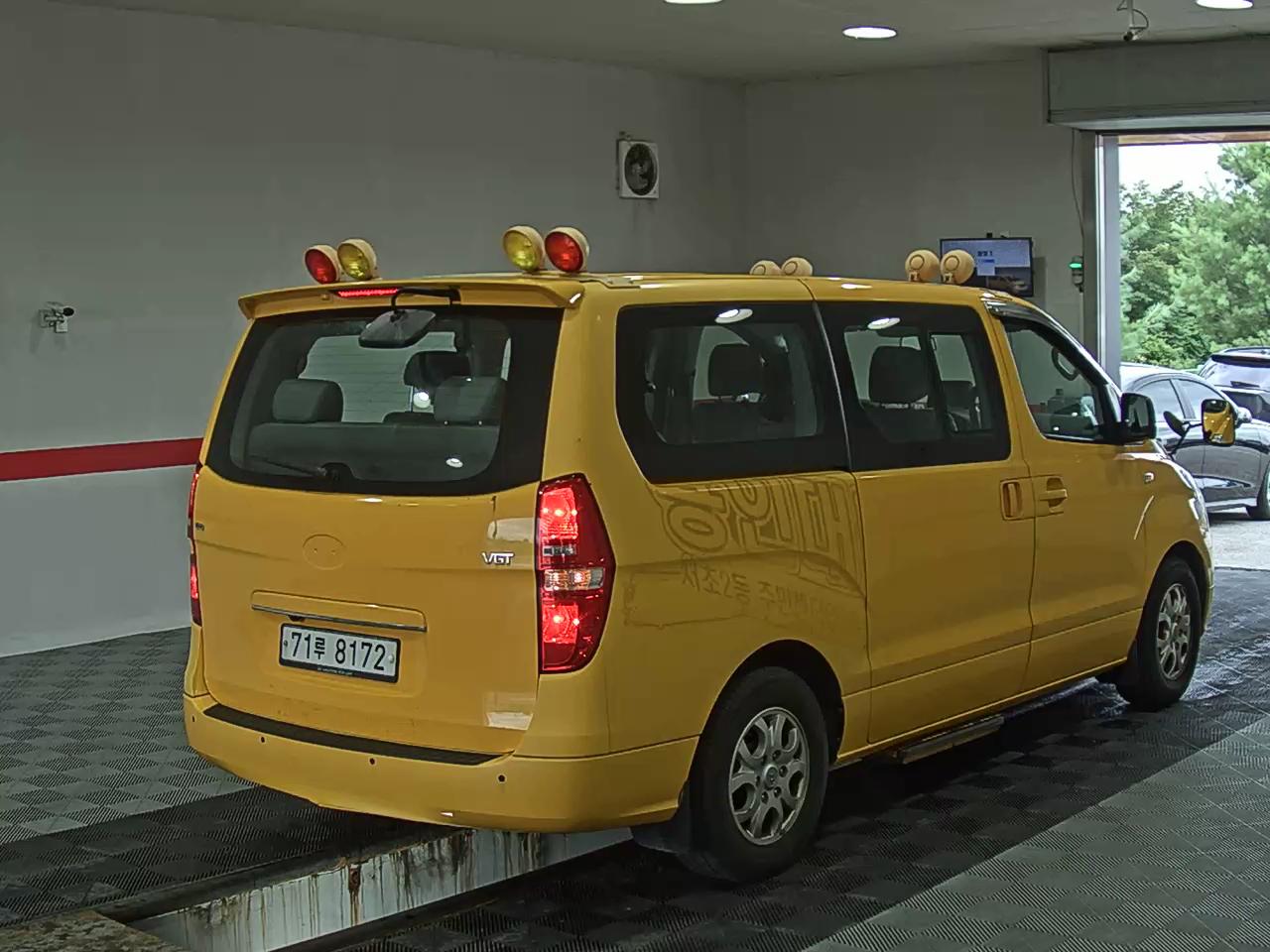 2015 - hyundai grand starex