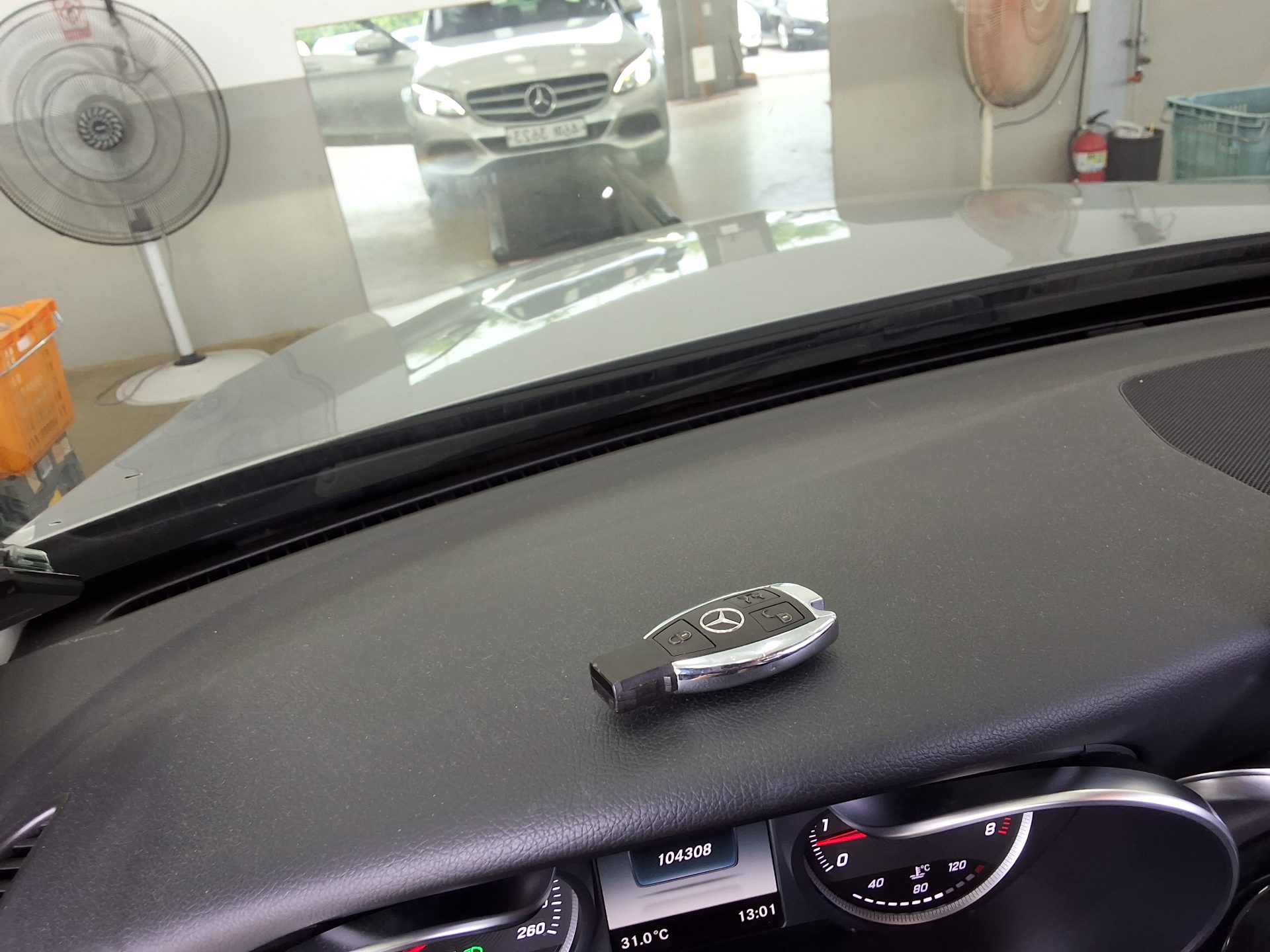 2015 - mercedes-benz c200