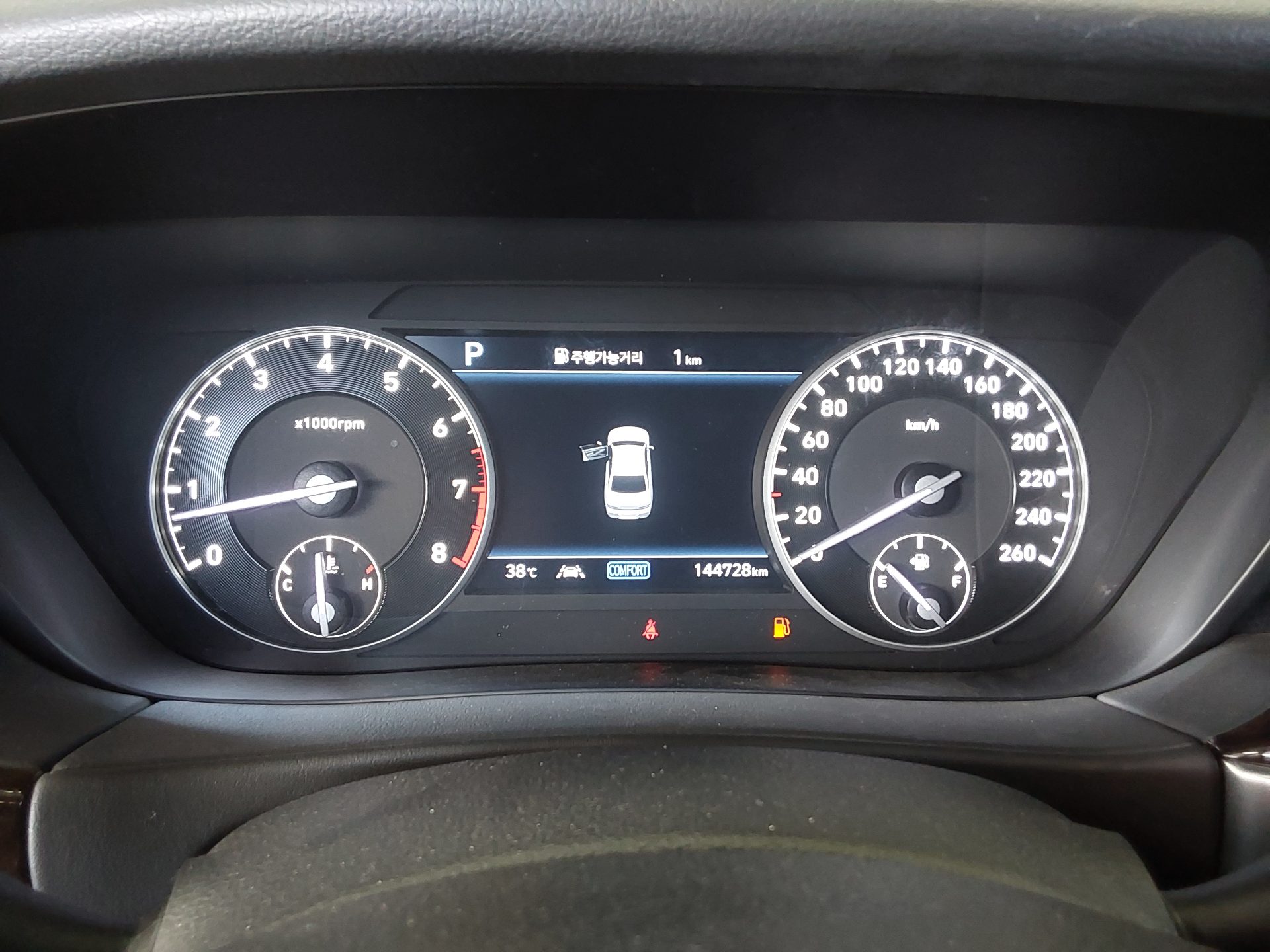 2019 - genesis g90