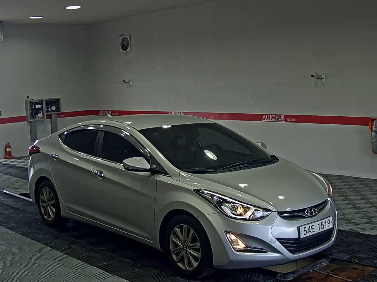 2014 - hyundai avante