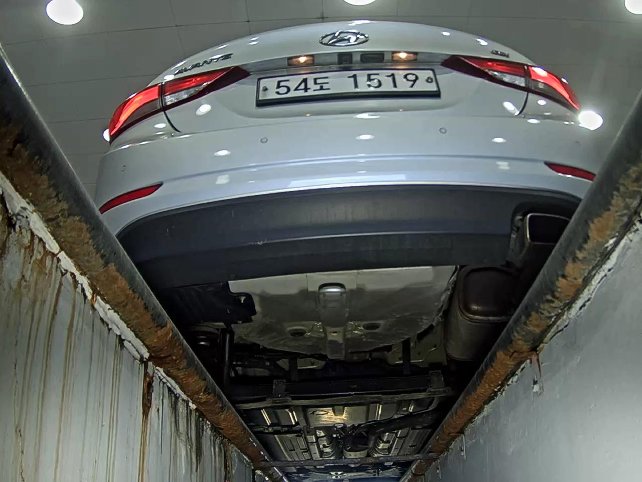 2014 - hyundai avante