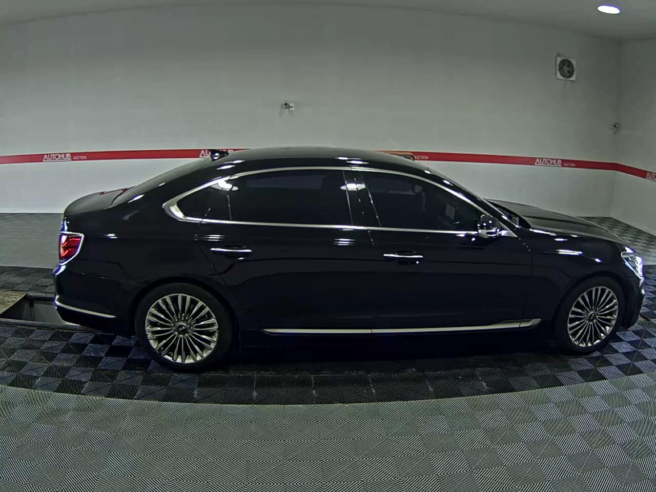 2019 - kia k9