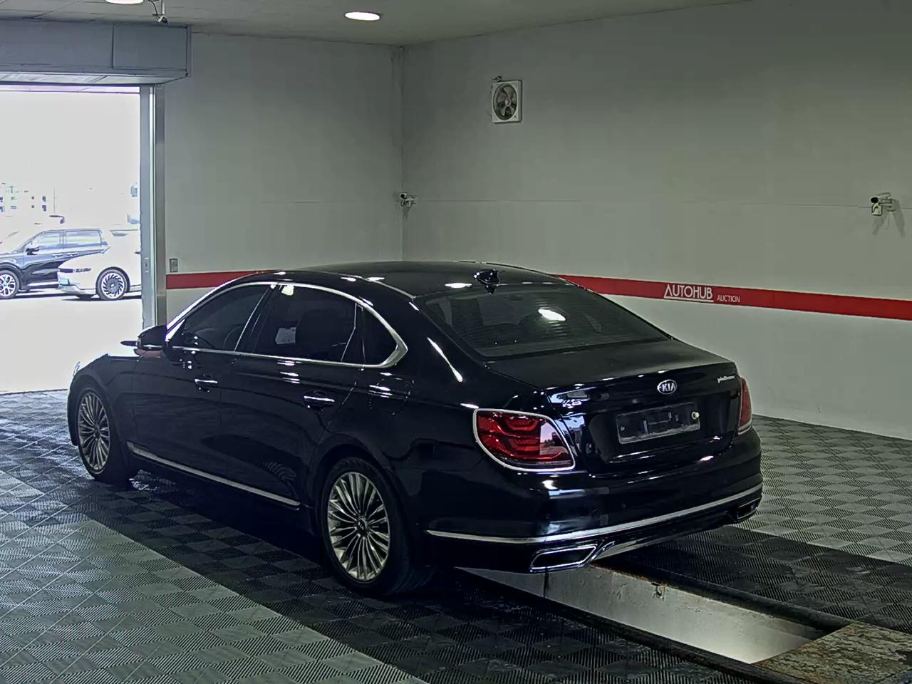 2019 - kia k9