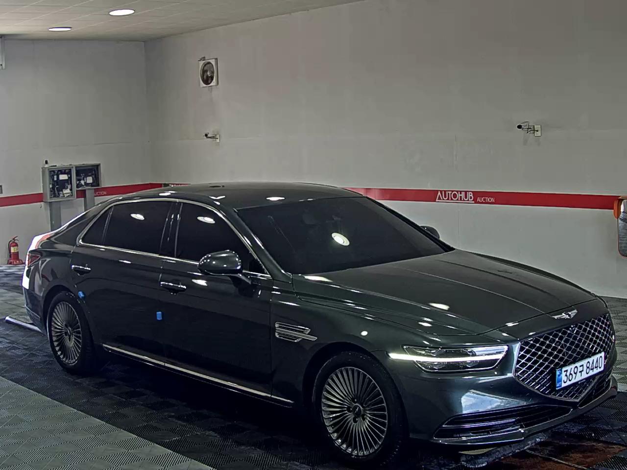 2019 - genesis g90