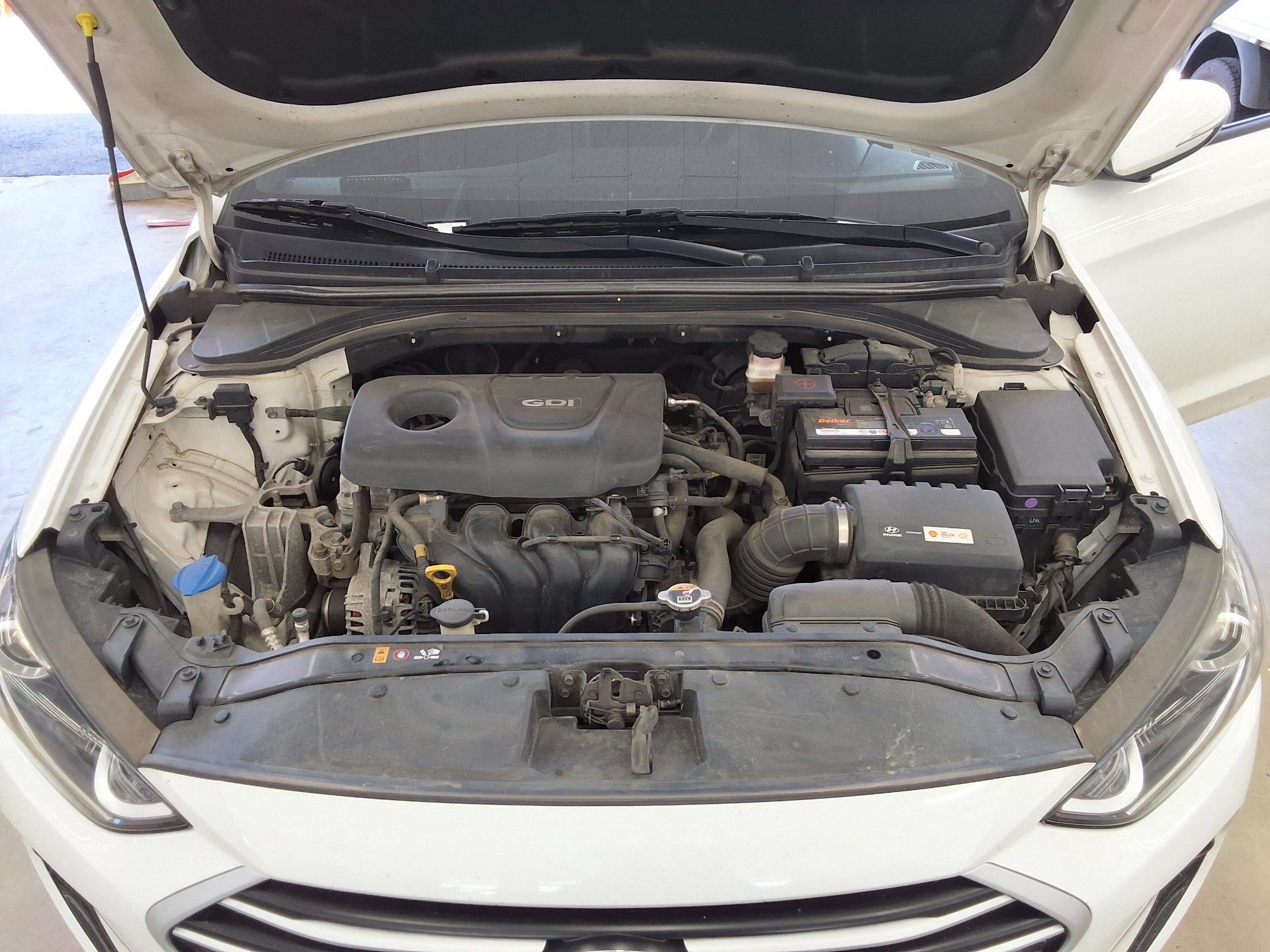 2016 - hyundai avante
