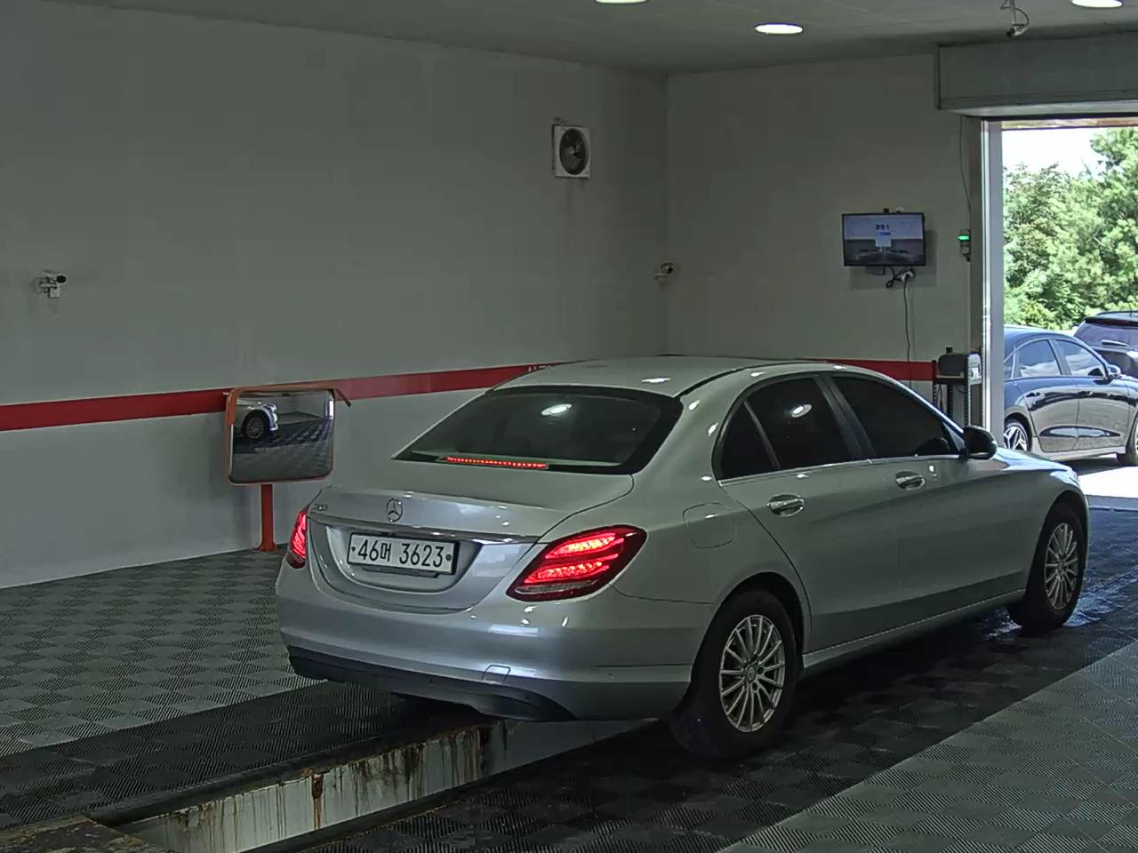 2015 - mercedes-benz c200