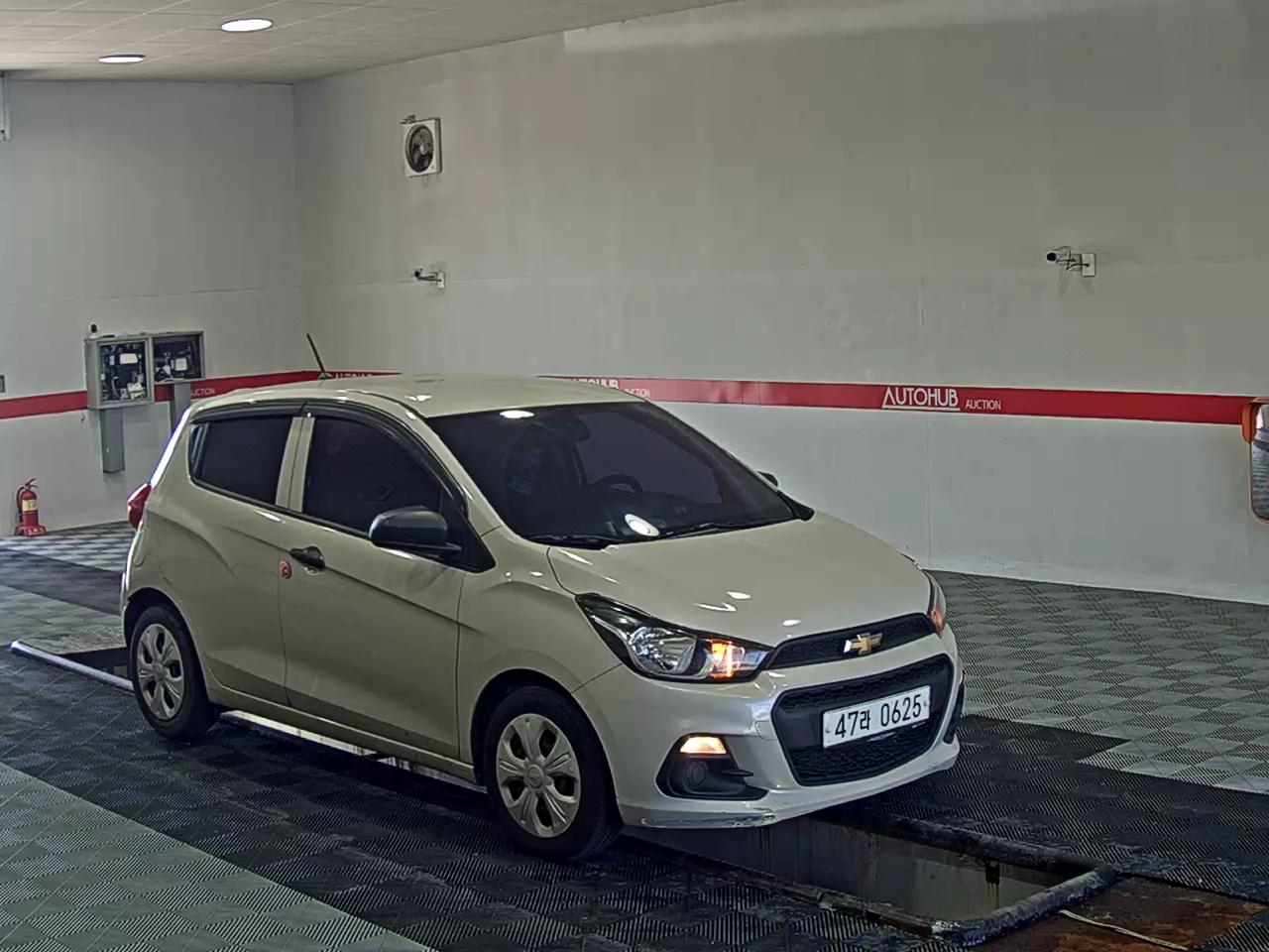 2016 - chevrolet spark