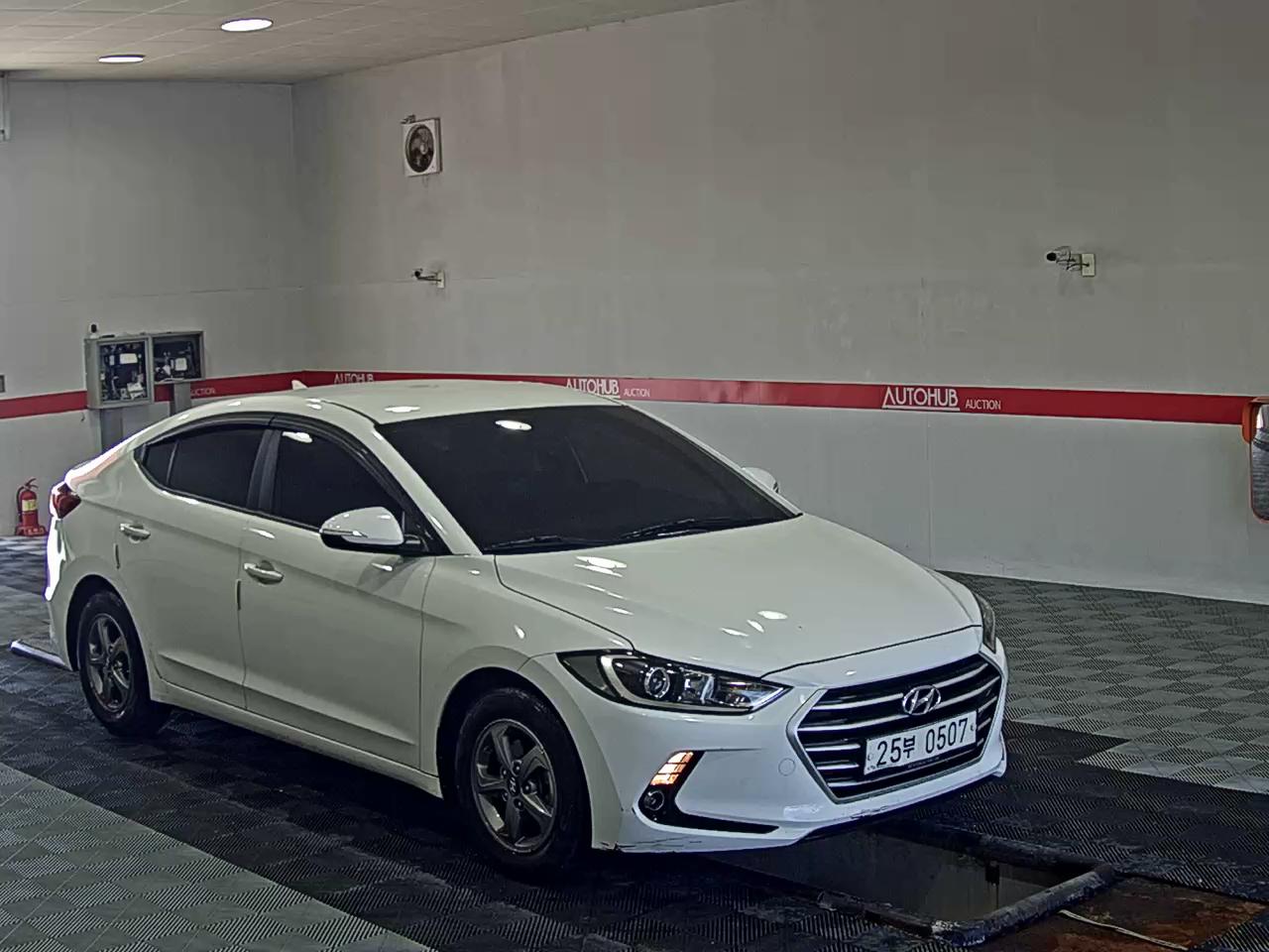 2016 - hyundai avante