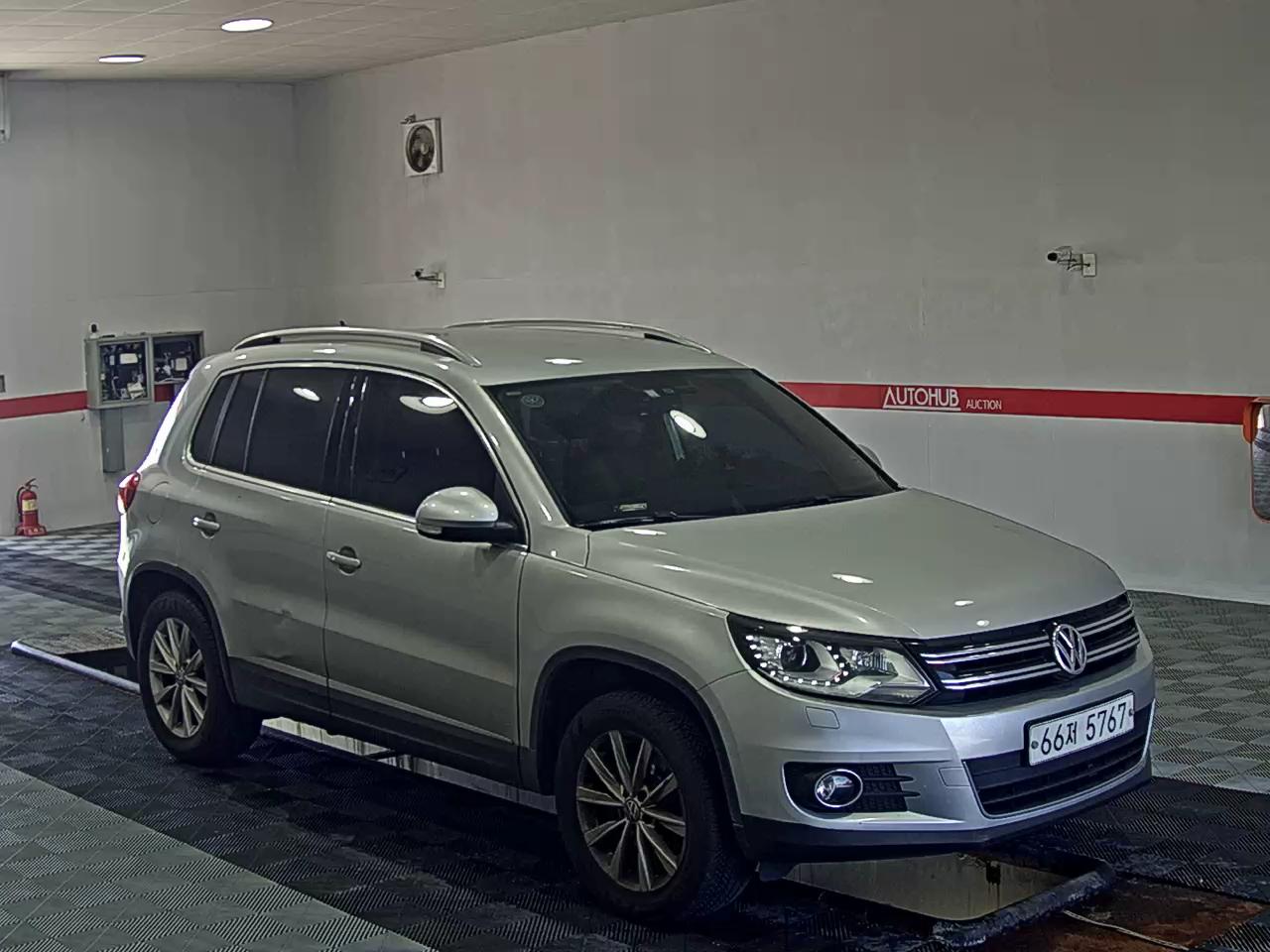 2014 - volkswagen tiguan