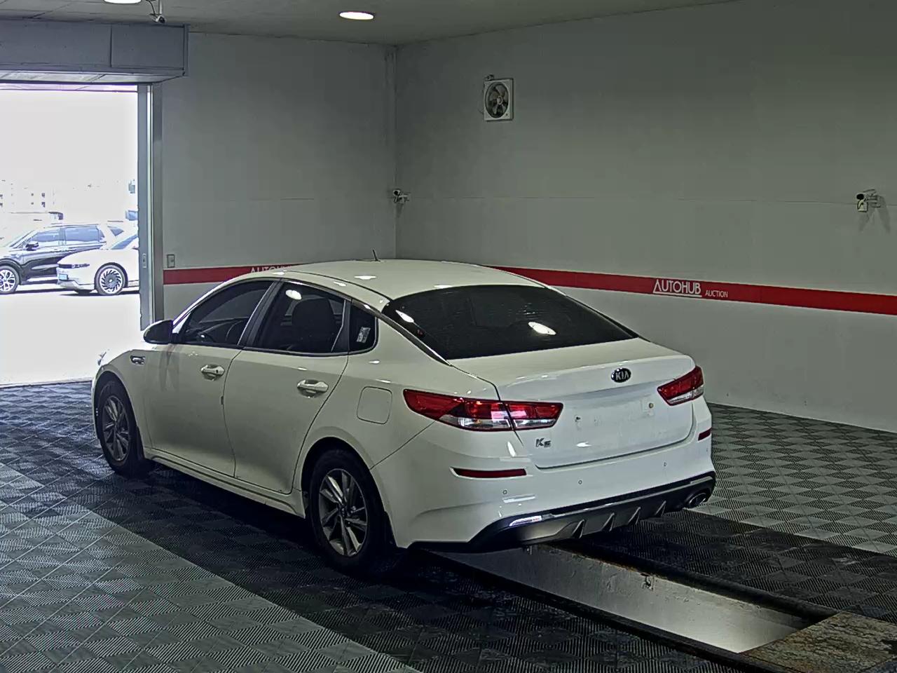 2021 - kia k5