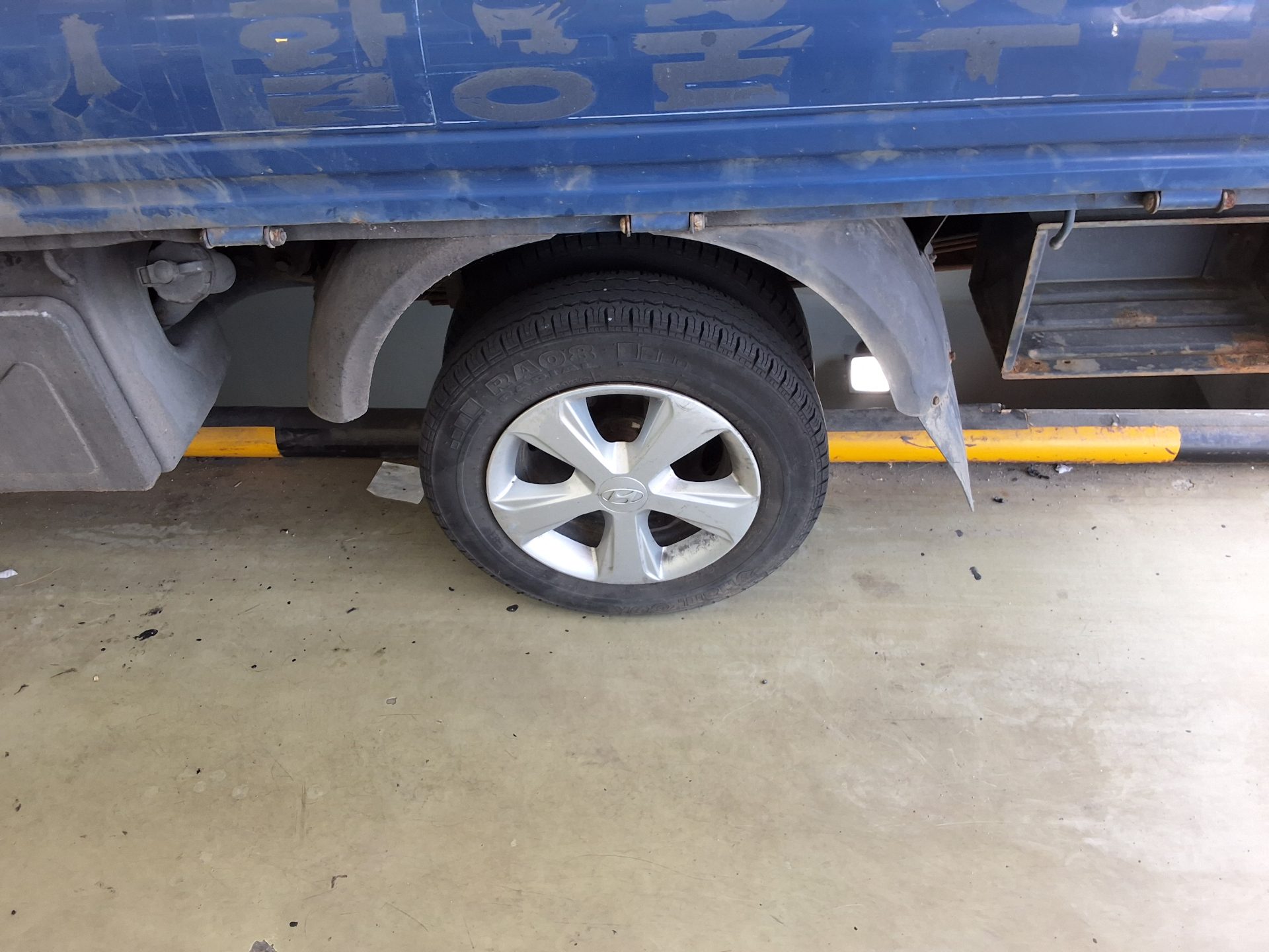 2012 - hyundai porter