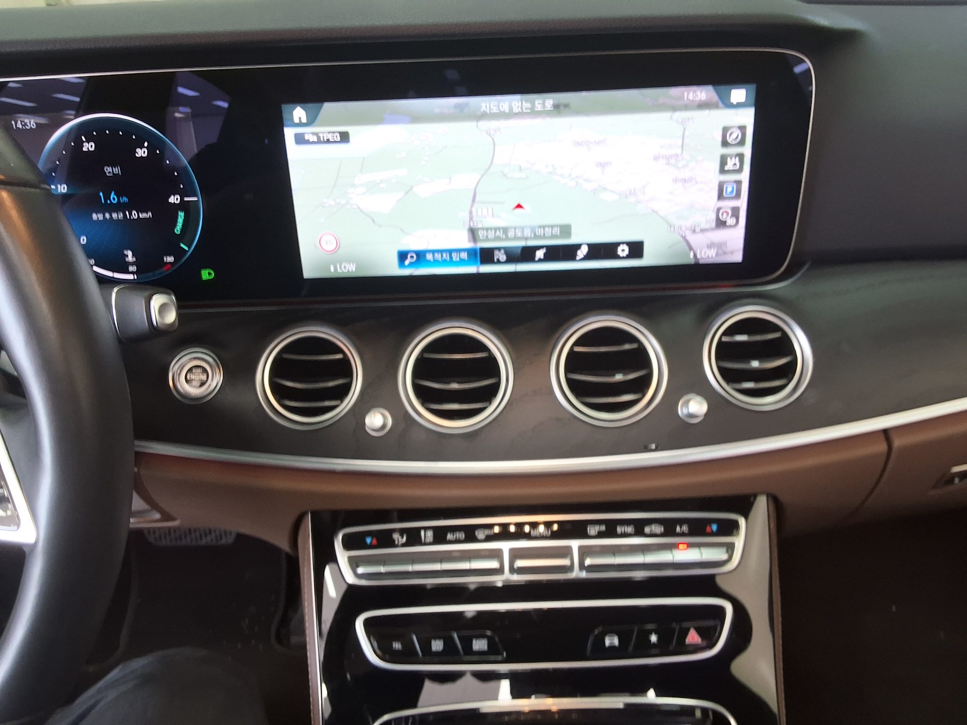 مرسيدس بنز E Class (5Th Gen) E250 Avantgarde 2023 E250