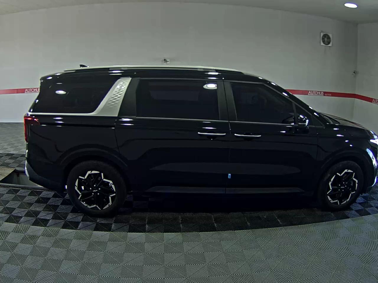 2025 - kia carnival