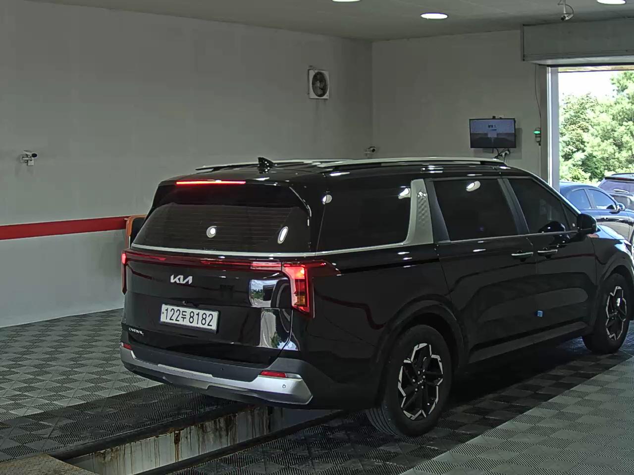2025 - kia carnival