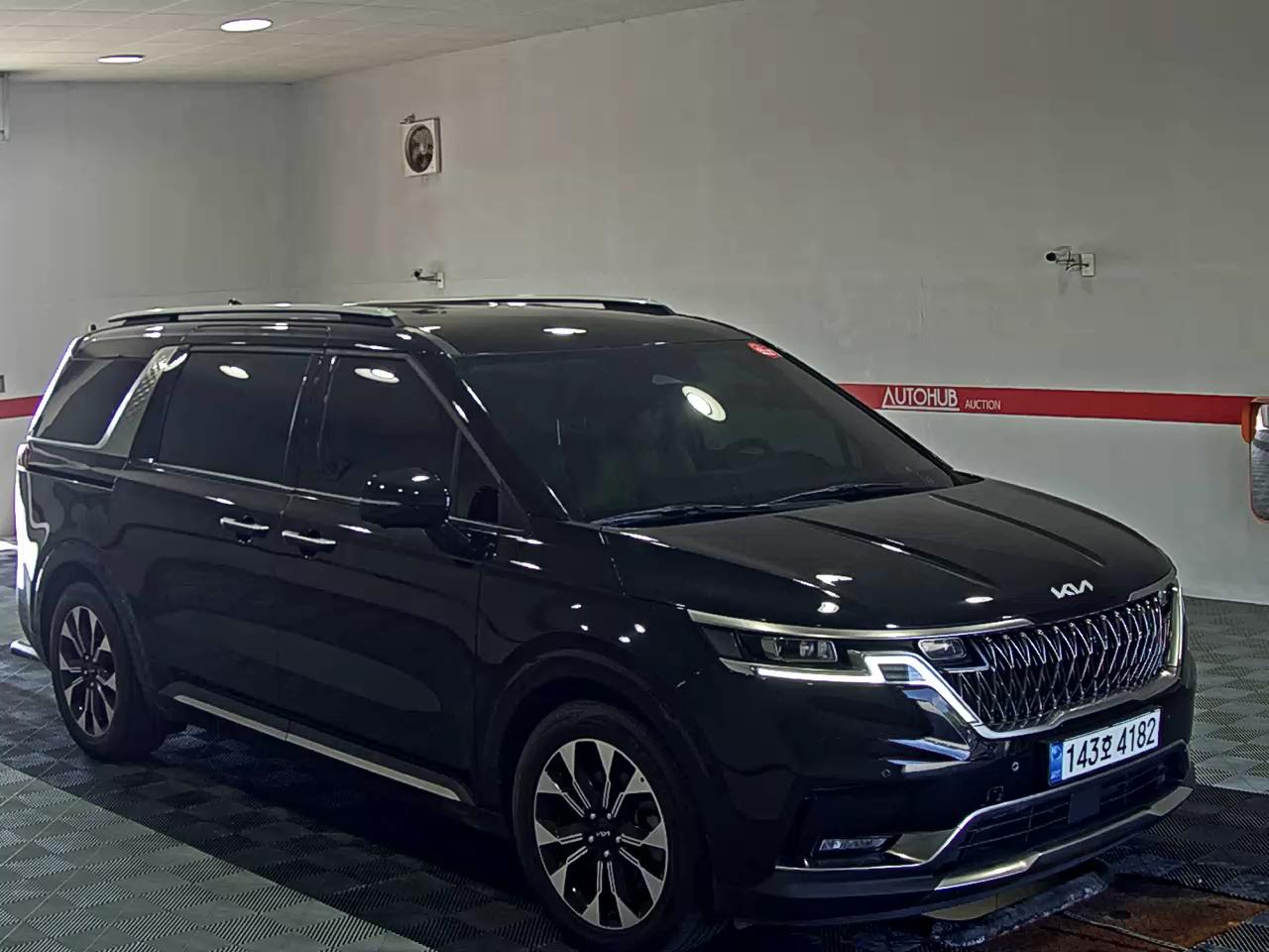 2023 - kia carnival