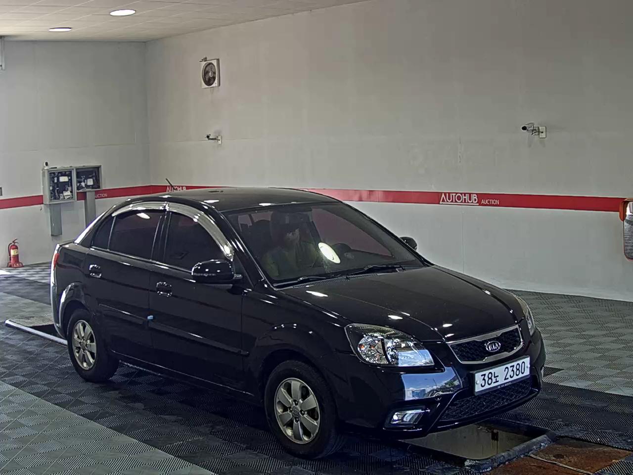 2011 - kia pride