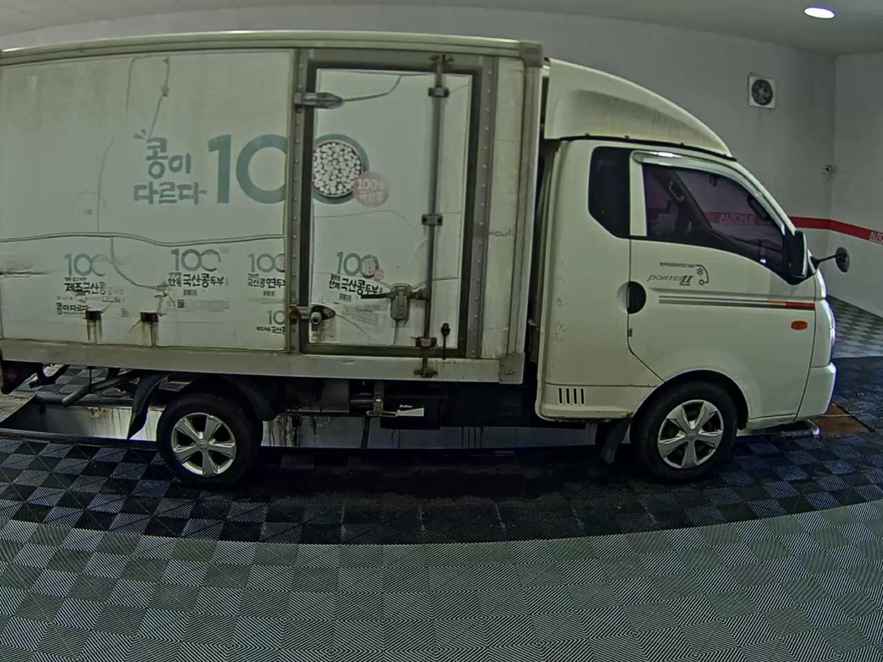 2016 - hyundai truck