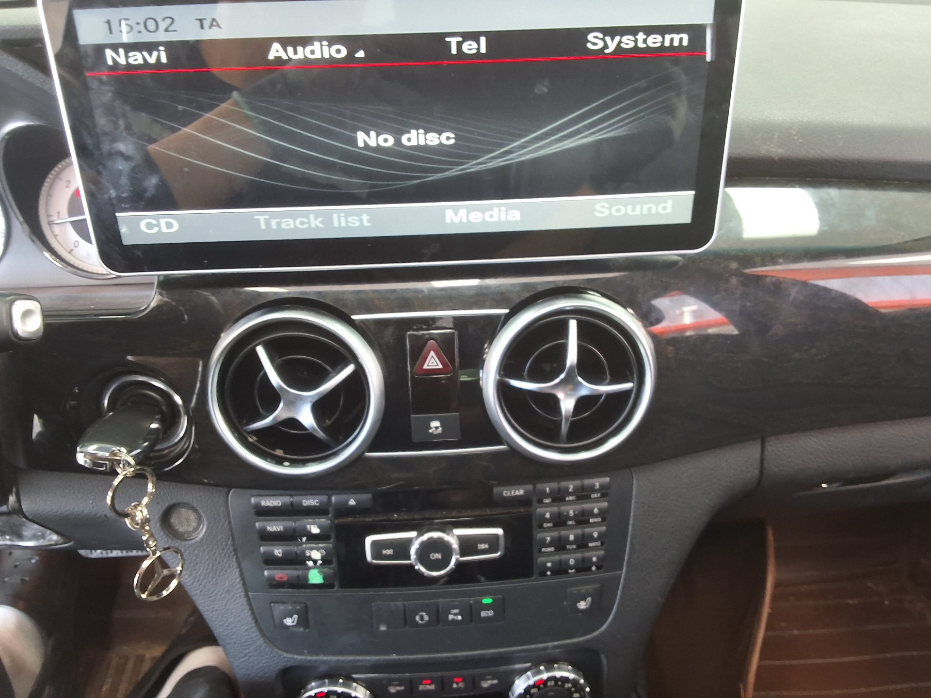 2015 - mercedes-benz glk220