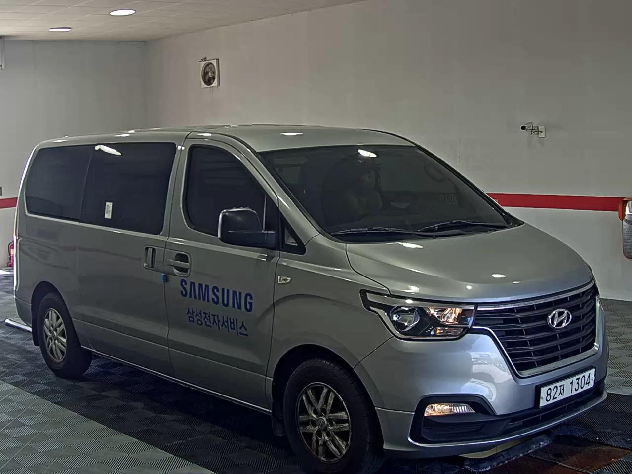 2021 - hyundai grand starex