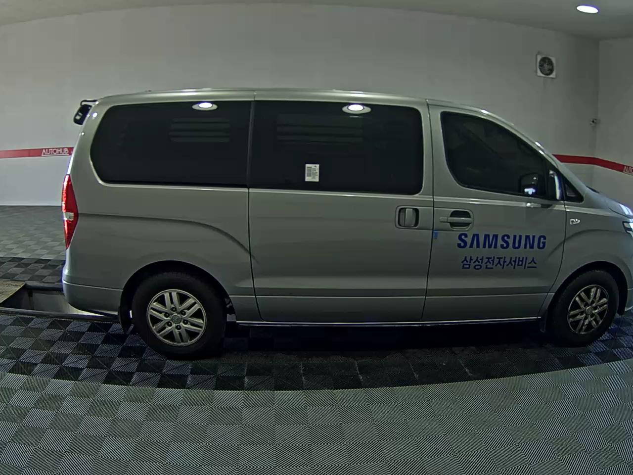 2021 - hyundai grand starex