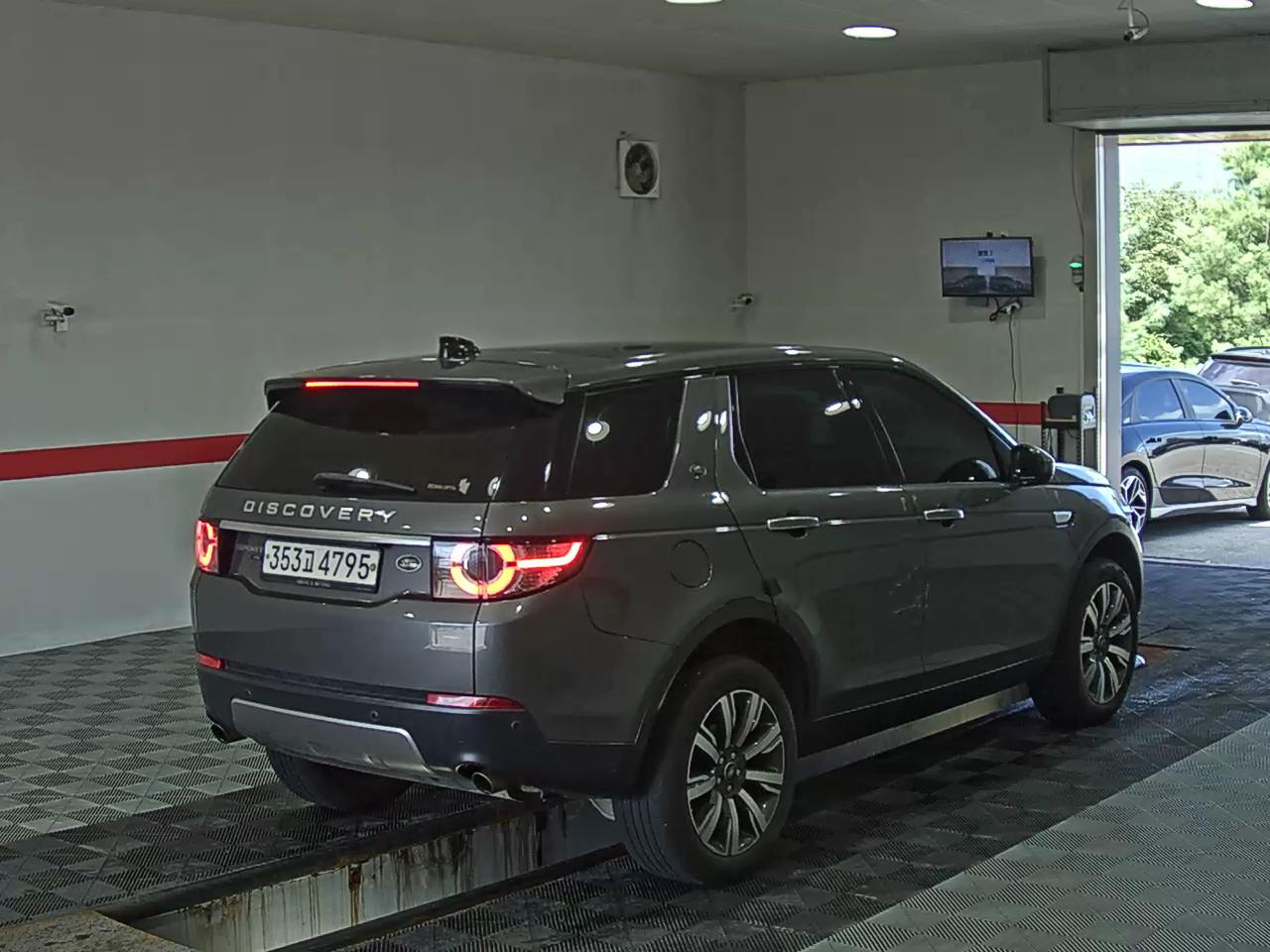 لاند روفر Rover Discovery Sport 2.0 Td4 Hse لكجري 2019 SPORT فاخر