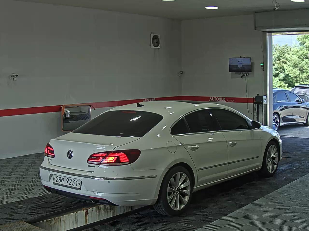 فولكس فاجن Cc 2.0 TDI Bluemotion 2013