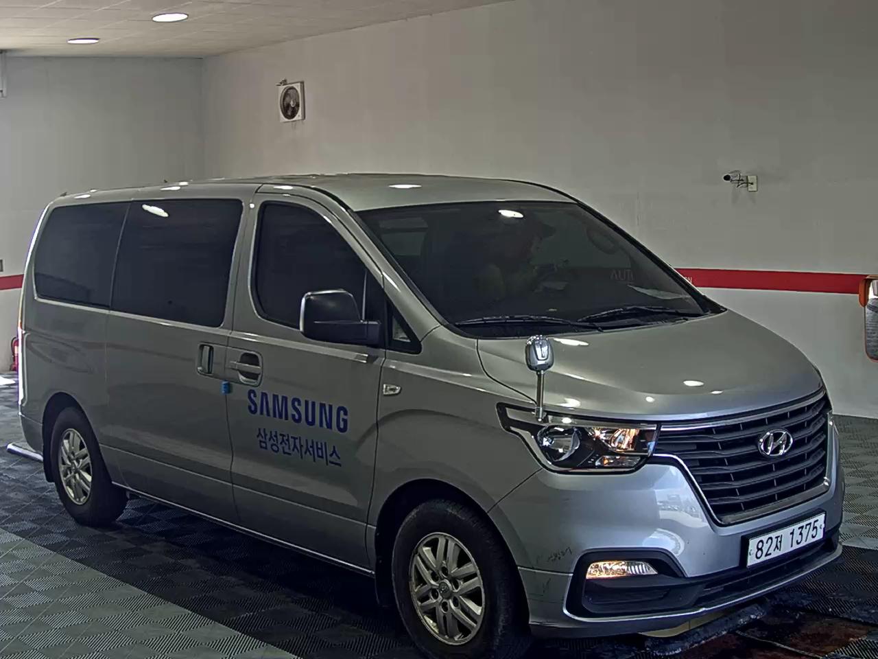 2021 - hyundai grand starex