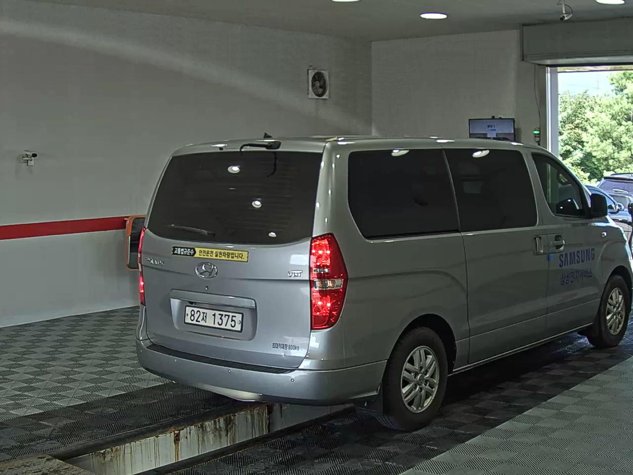 2021 - hyundai grand starex