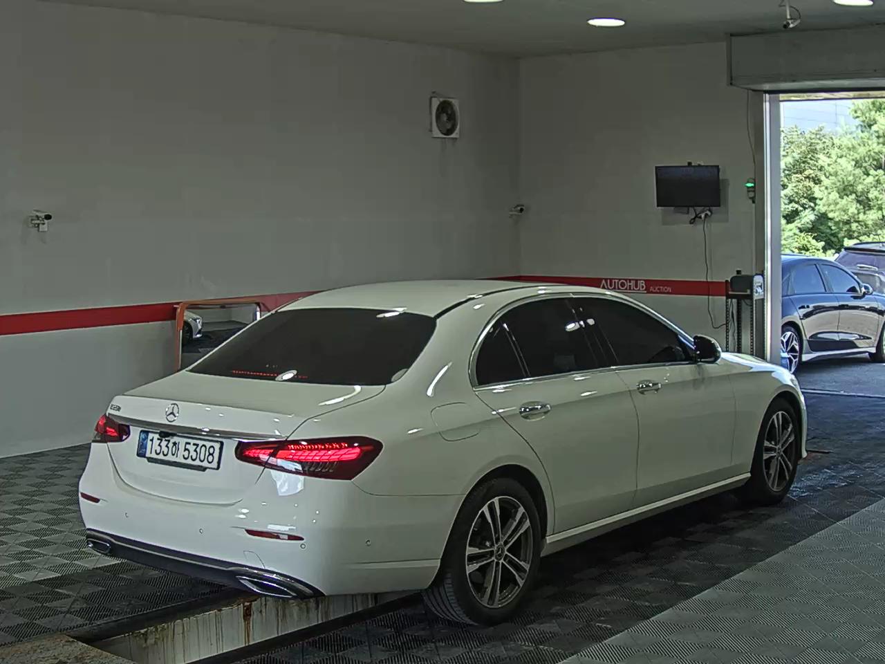 مرسيدس بنز E Class (5Th Gen) E250 Avantgarde 2023 E250