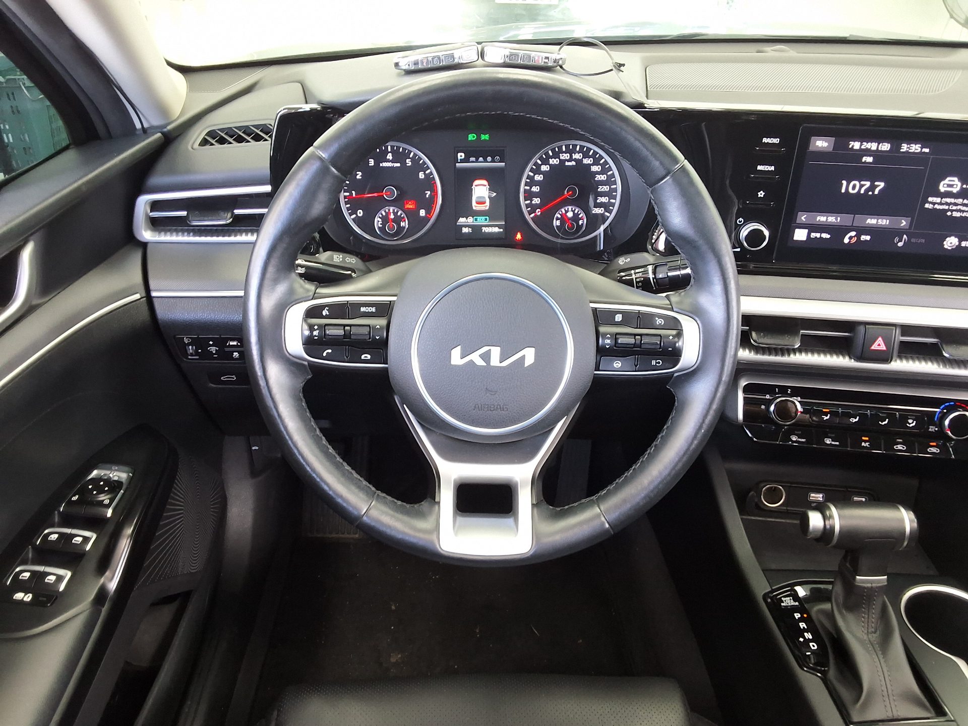 2022 - kia k5