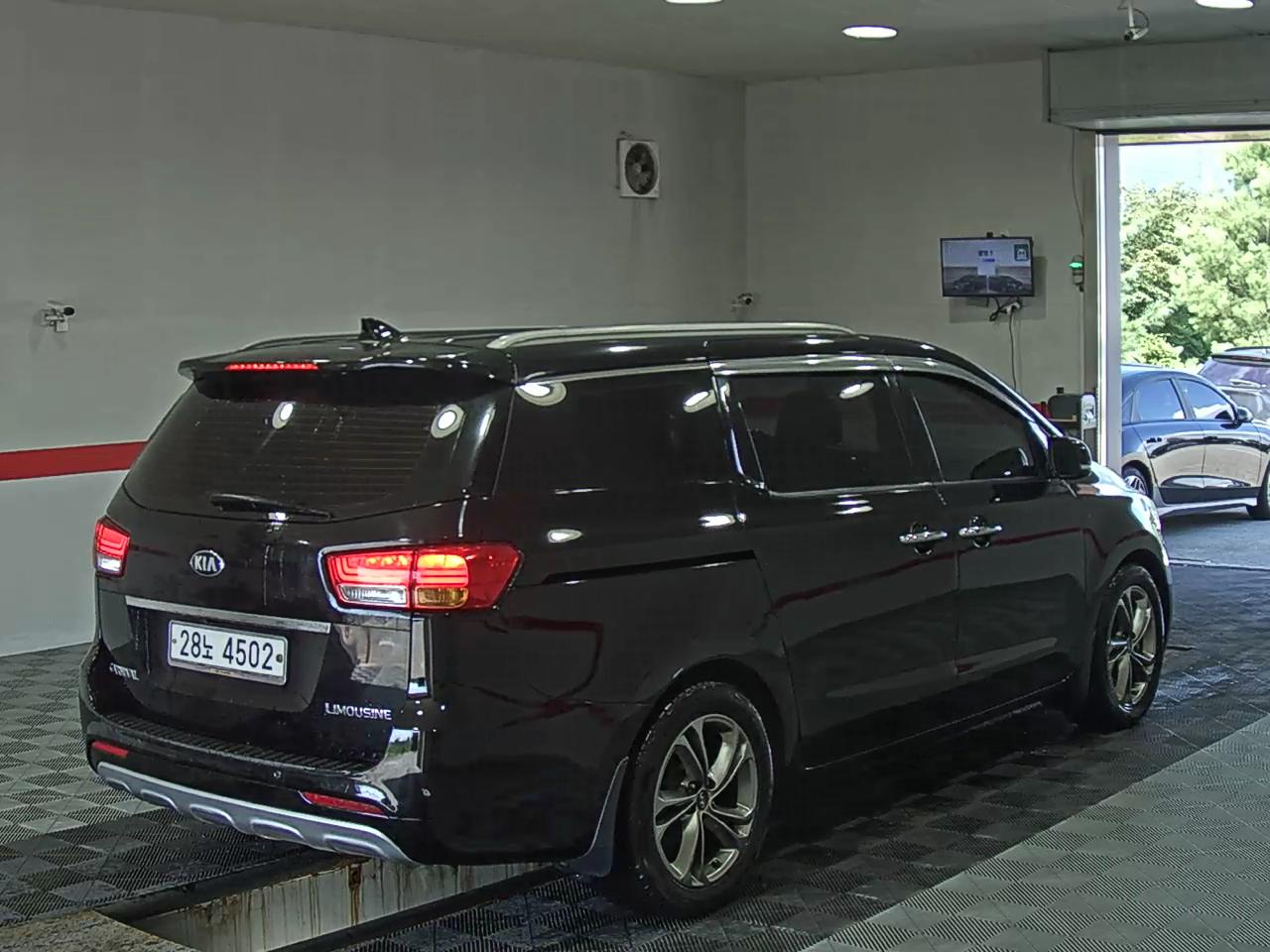 2016 - kia carnival