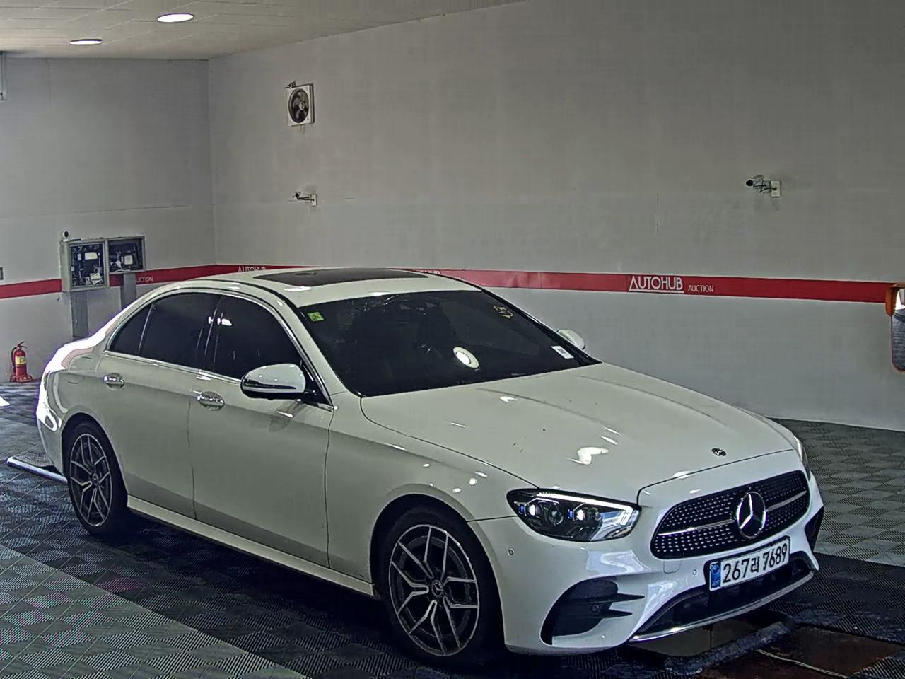 مرسيدس بنز E Class (5Th Gen) E220D فورماتيك AMG Line 2021 E220d 4MATIC LINE