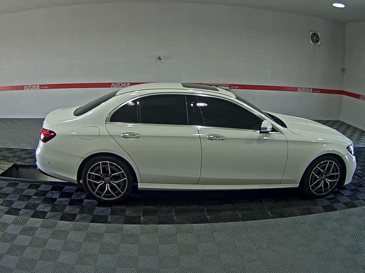 مرسيدس بنز E Class (5Th Gen) E220D فورماتيك AMG Line 2021 E220d 4MATIC LINE