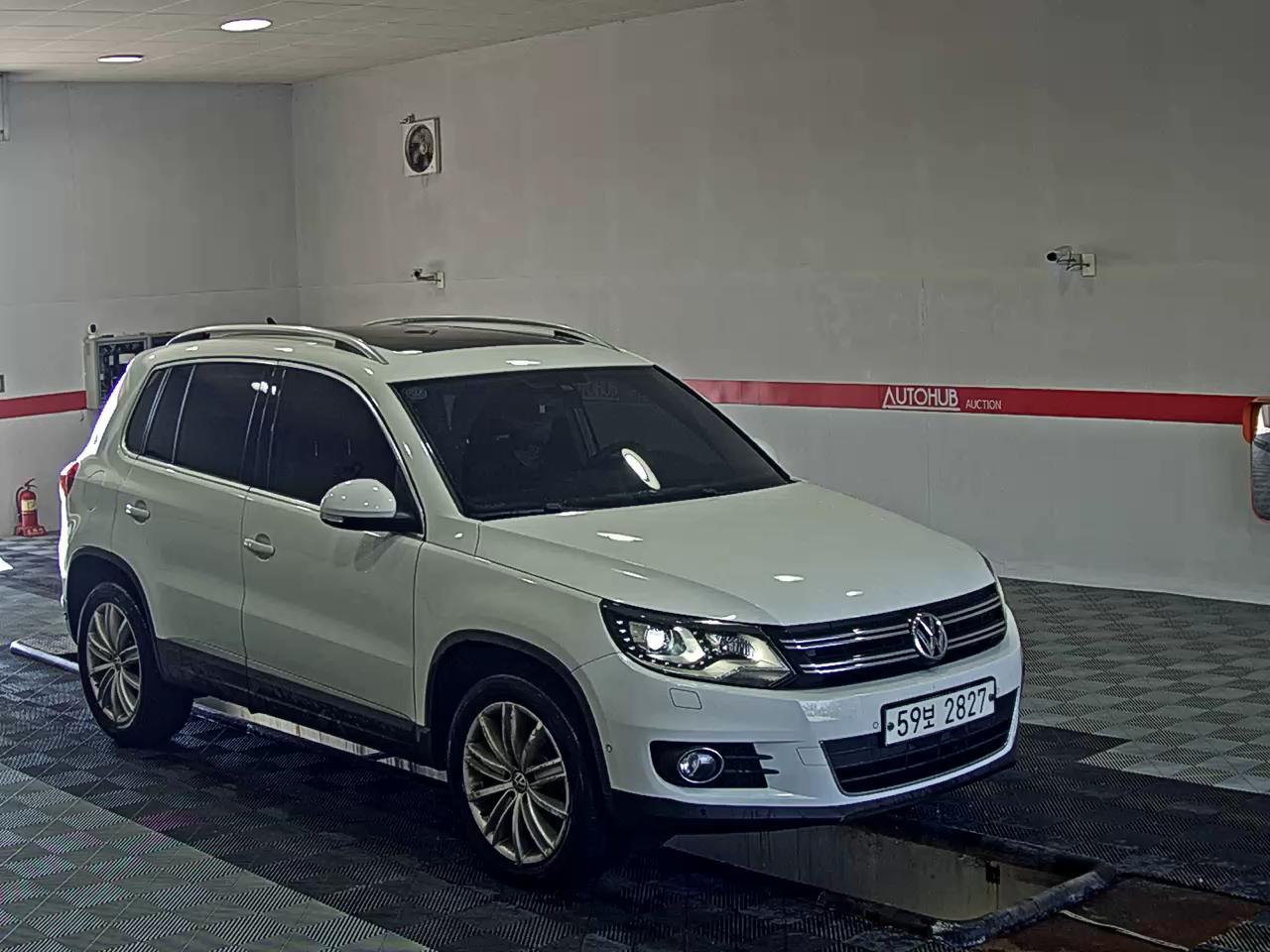 2014 - volkswagen tiguan