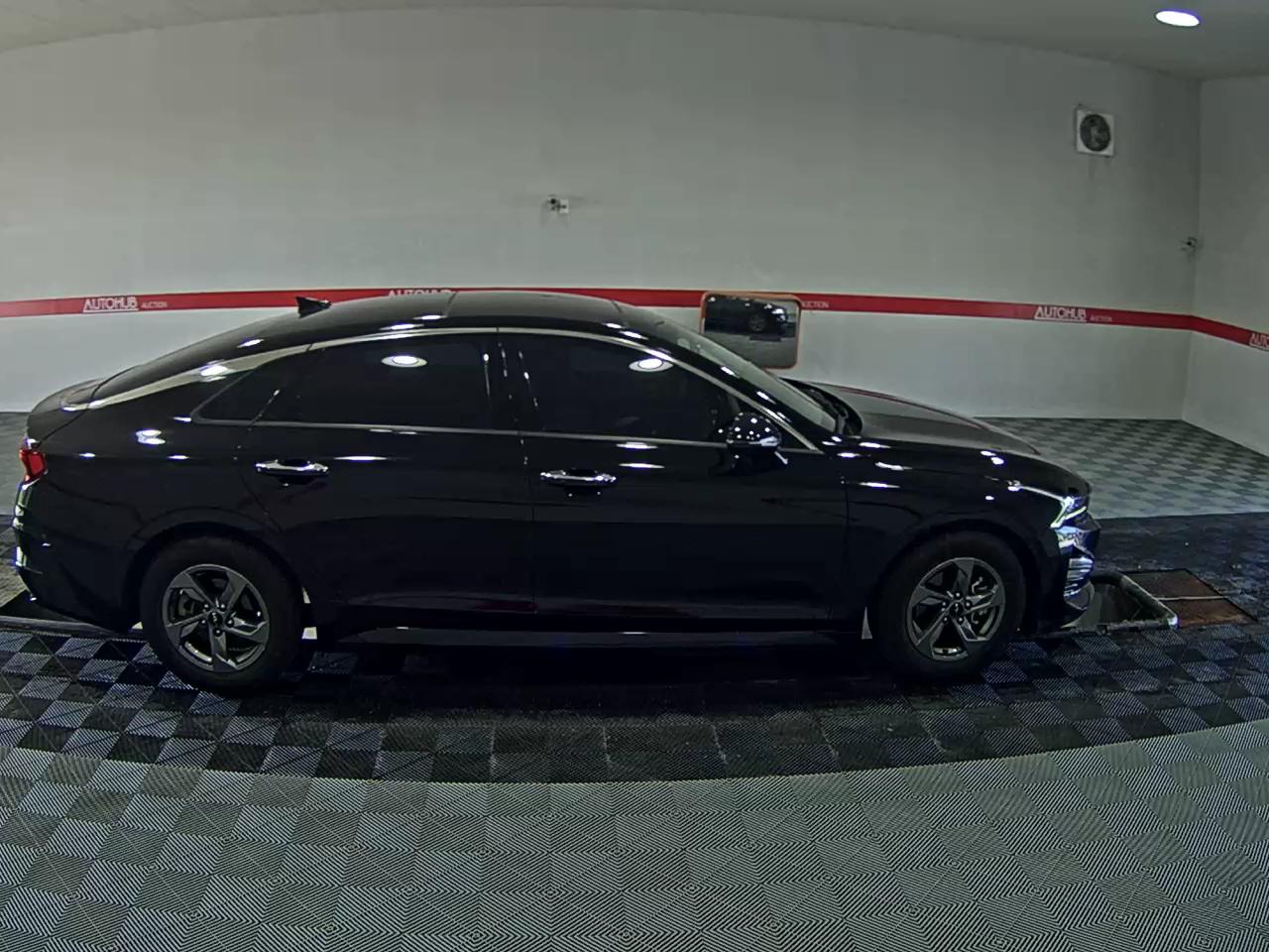 2022 - kia k5