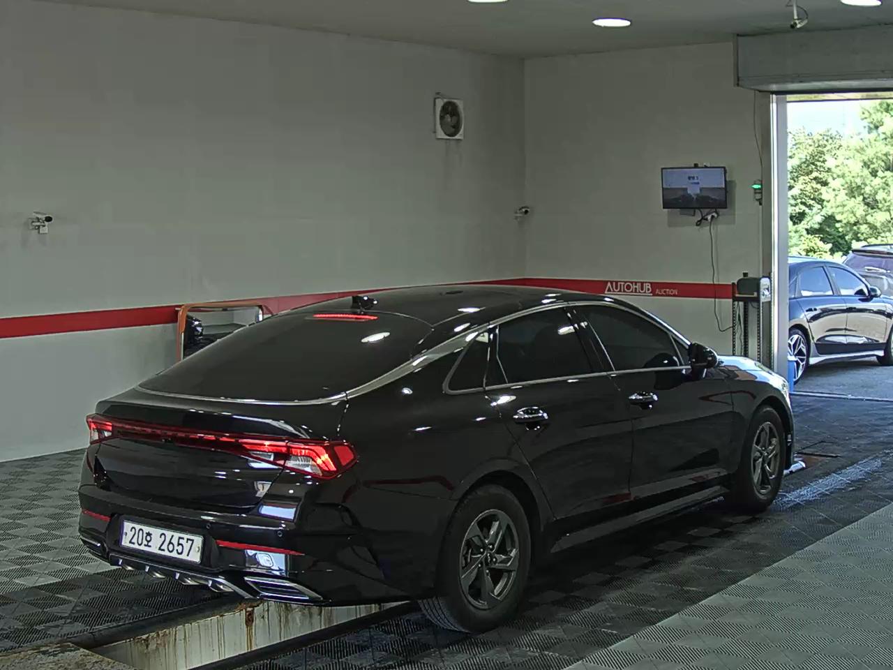 2022 - kia k5