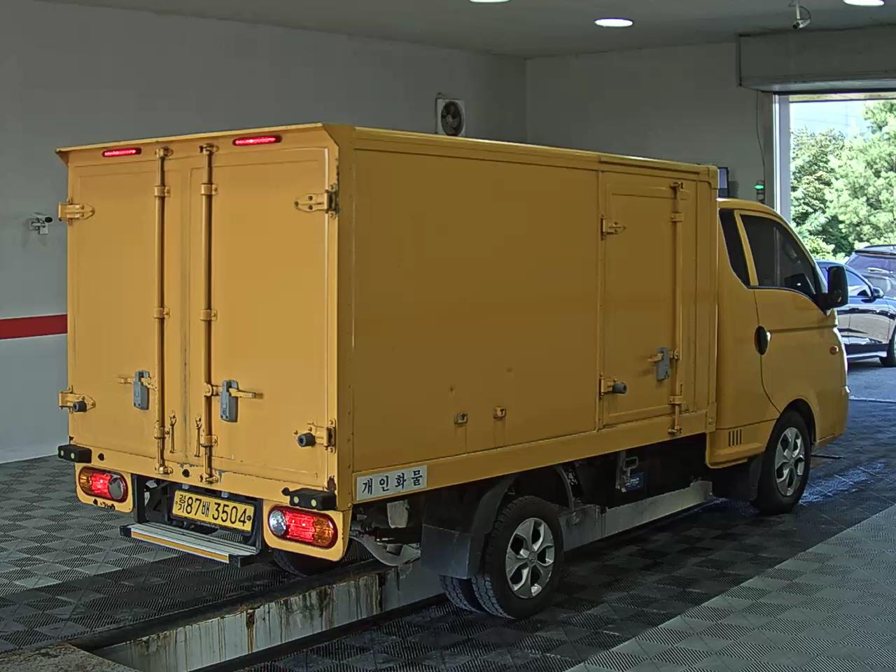 2022 - hyundai truck