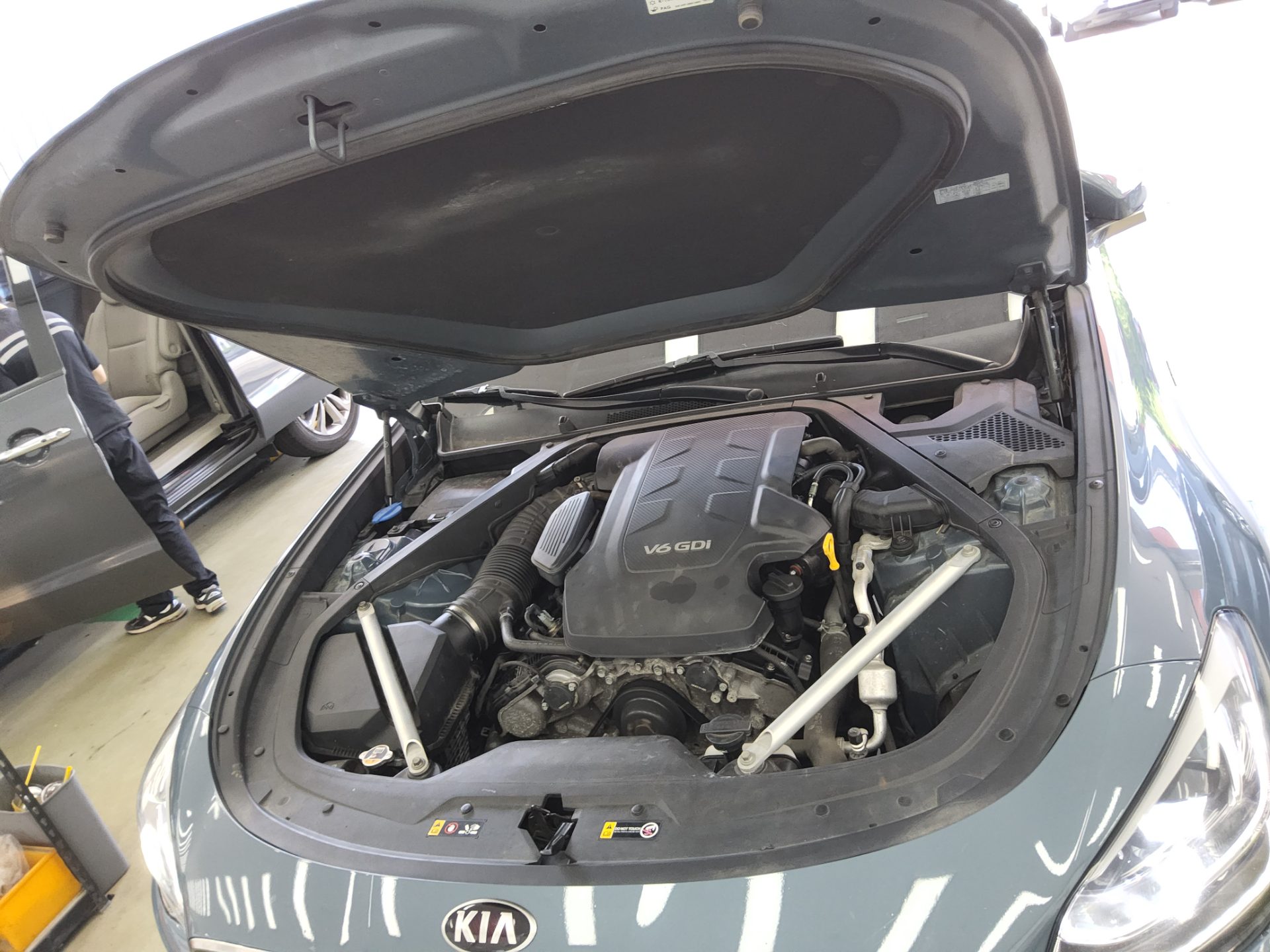 2020 - kia k9