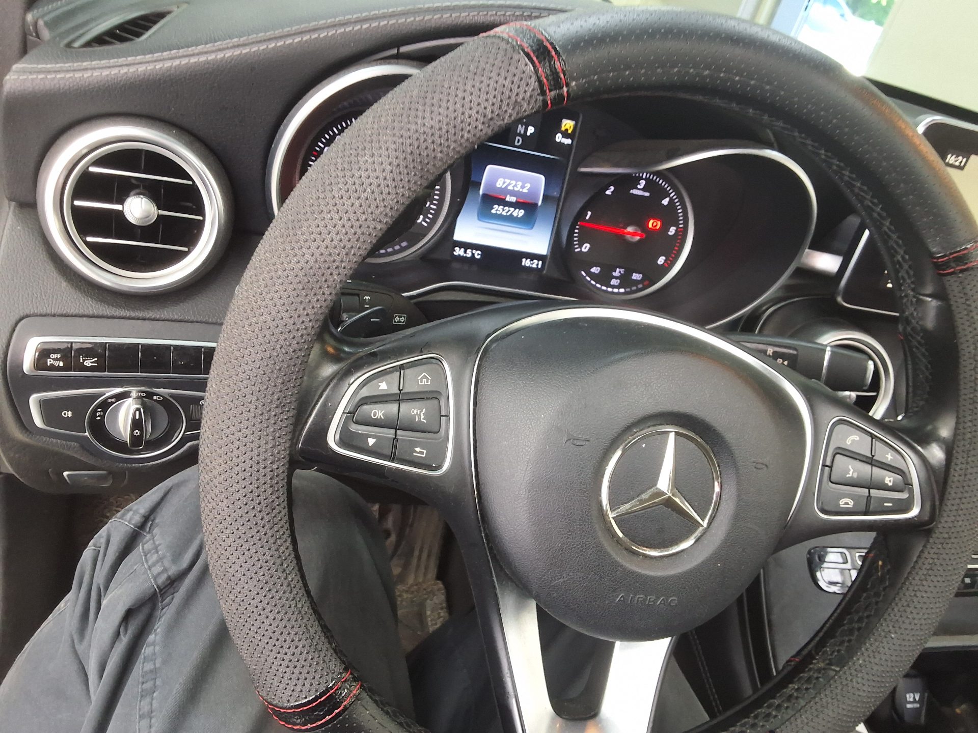 2016 - mercedes-benz glc 220d
