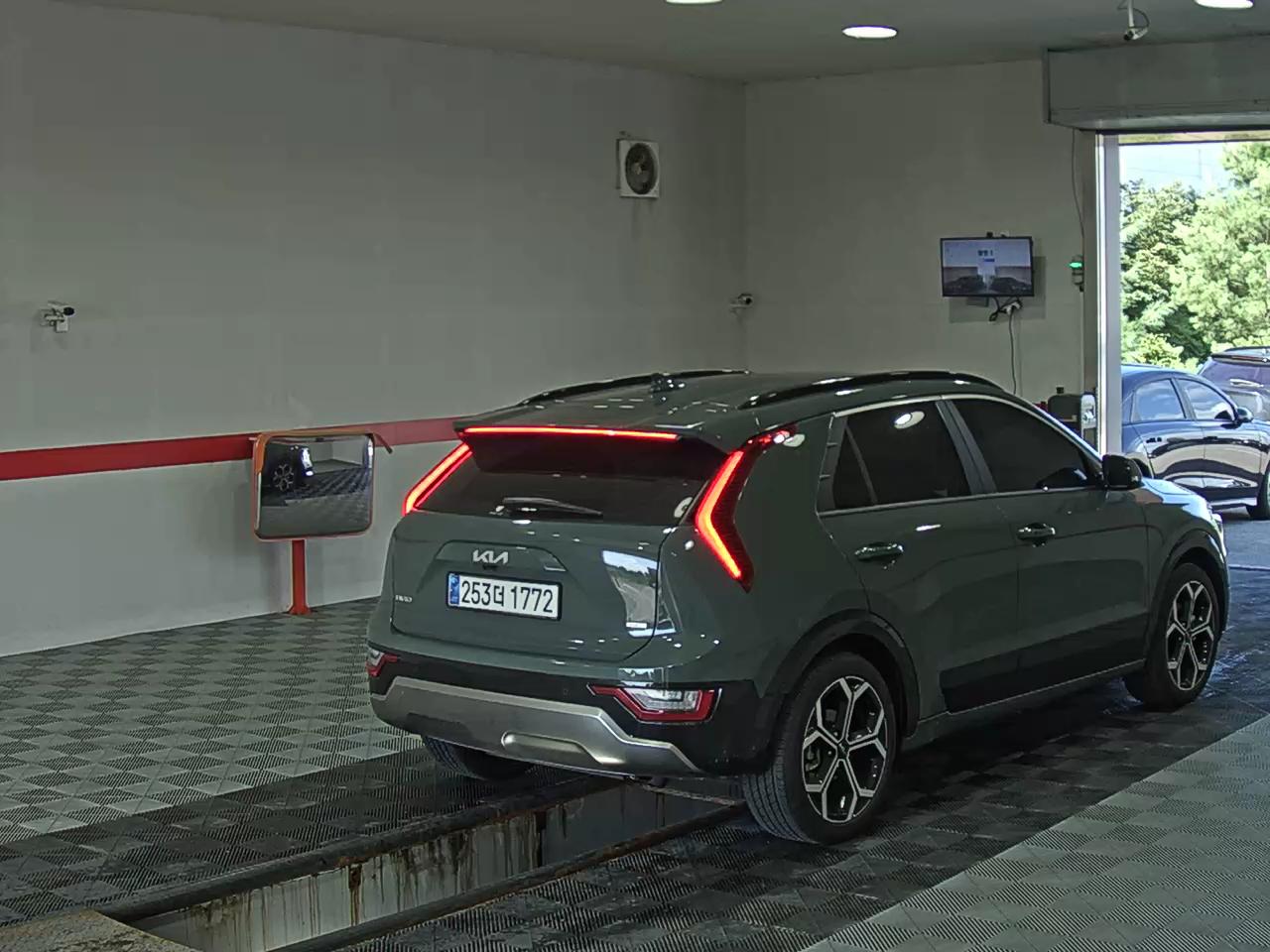 2024 - kia niro
