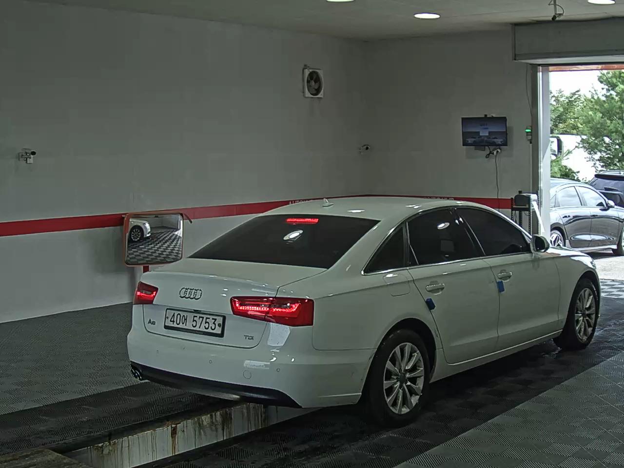 أودي إيه 6 (4Th Gen) 2.0 TDI 2014