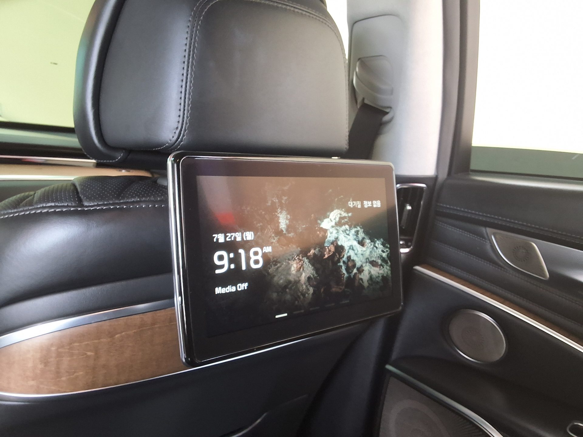 2022 - kia k9