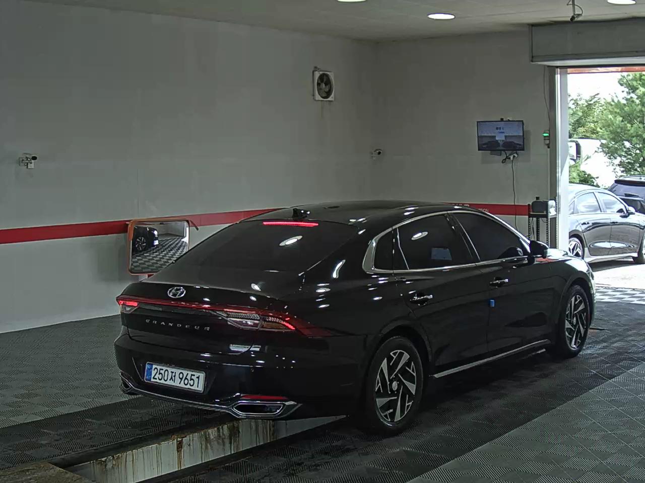 2023 - hyundai grandeur